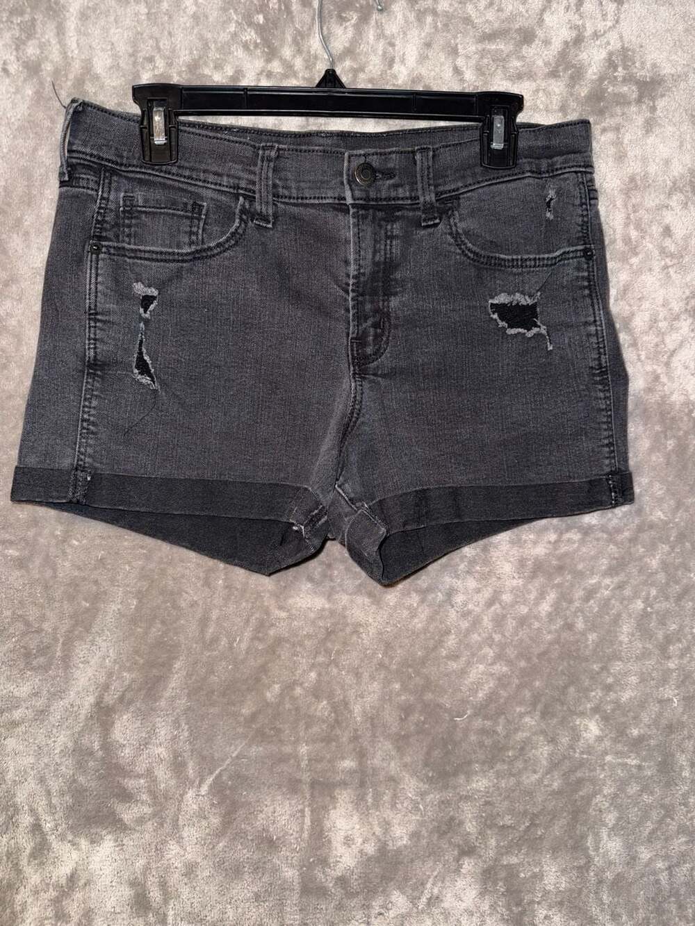 Old Navy Boyfriend Mid-Rise Distressed Denim Shorts Size 10